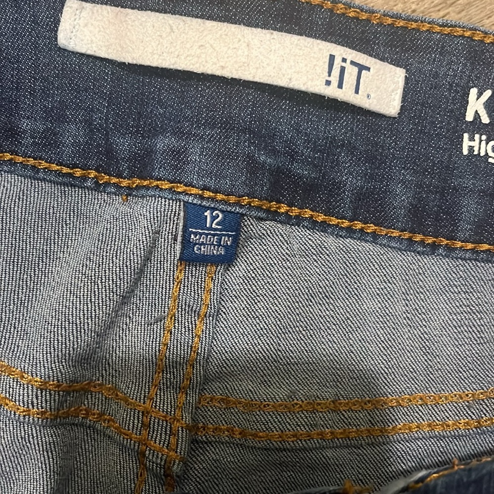 ! It Jeans - Picture 5 of 6